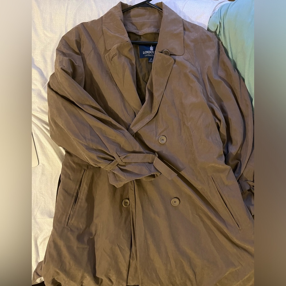 Limited Edition London Fog plus size trench coat